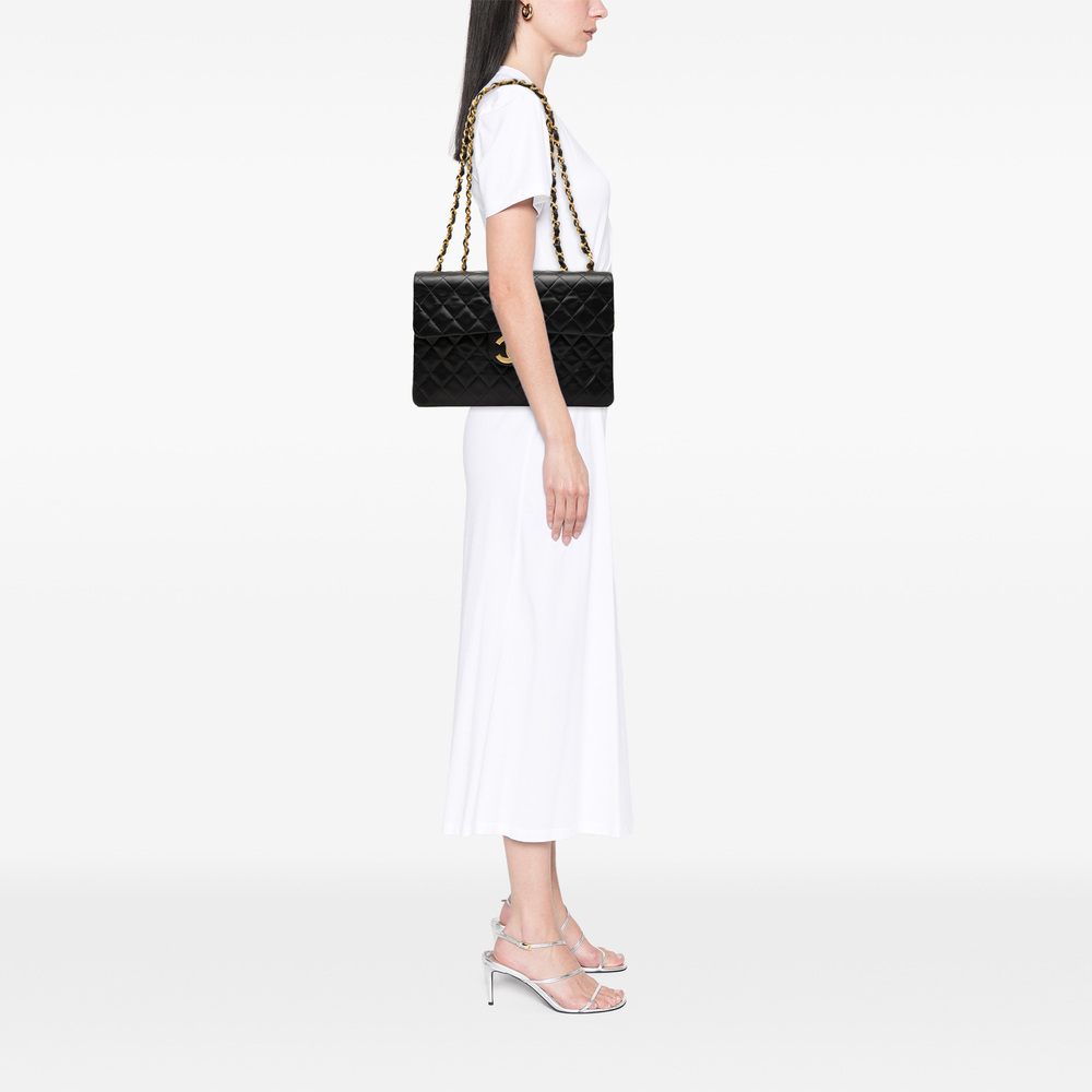 Pre-Loved Chanel Maxi XL Classic Lambskin Single Flap - Picture 7 of 8